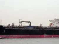 Nafta-/keemialaev müügiks
