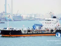 Nafta-/keemialaev müügiks