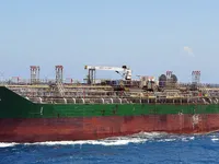 Nafta-/keemialaev müügiks