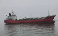 Nafta-/keemialaev müügiks