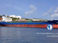 Nafta-/keemialaev müügiks