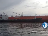 Nafta-/keemialaev müügiks