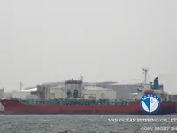 Nafta-/keemialaev müügiks