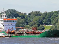 Nafta-/keemialaev müügiks