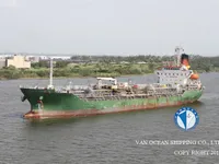 Nafta-/keemialaev müügiks