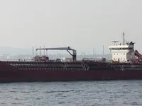 Nafta-/keemialaev müügiks