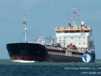 Nafta-/keemialaev müügiks