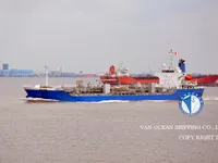 Nafta-/keemialaev müügiks