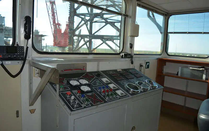 LNG vedav laev müügiks