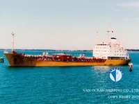 Nafta-/keemialaev müügiks