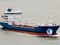 Nafta-/keemialaev müügiks