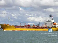 Nafta-/keemialaev müügiks
