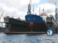 Nafta-/keemialaev müügiks