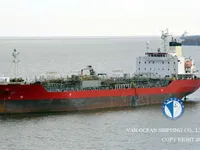Nafta-/keemialaev müügiks