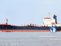 Nafta-/keemialaev müügiks