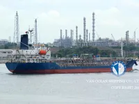 Nafta-/keemialaev müügiks