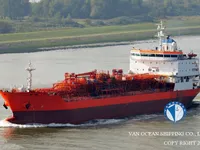 Nafta-/keemialaev müügiks