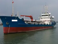 Nafta-/keemialaev müügiks