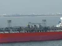 Nafta-/keemialaev müügiks