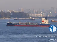 Nafta-/keemialaev müügiks