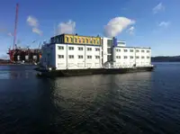 Floating hotel müügiks
