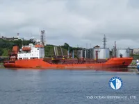 Nafta-/keemialaev müügiks