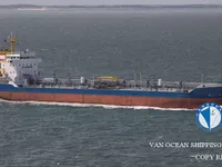 Nafta-/keemialaev müügiks