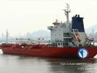 Nafta-/keemialaev müügiks
