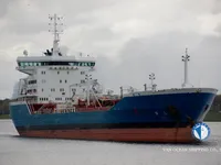 Nafta-/keemialaev müügiks