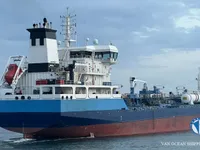 Nafta-/keemialaev müügiks