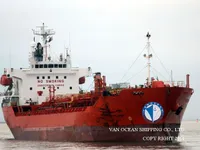 Nafta-/keemialaev müügiks