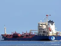 Nafta-/keemialaev müügiks
