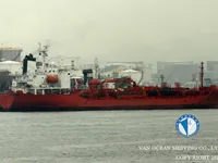 Nafta-/keemialaev müügiks