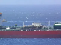 Nafta-/keemialaev müügiks
