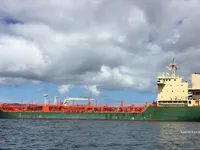 Nafta-/keemialaev müügiks