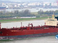 Nafta-/keemialaev müügiks