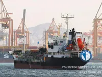 Nafta-/keemialaev müügiks
