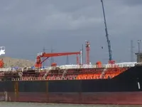 Nafta-/keemialaev müügiks