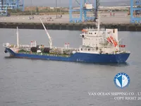 Nafta-/keemialaev müügiks