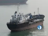 Nafta-/keemialaev müügiks