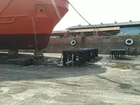 Nafta-/keemialaev müügiks