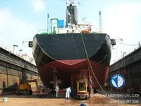 Nafta-/keemialaev müügiks