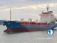 Nafta-/keemialaev müügiks