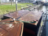 Pontoon müügiks