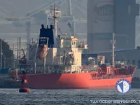 Nafta-/keemialaev müügiks