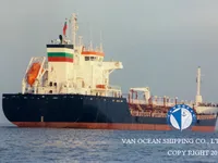Nafta-/keemialaev müügiks