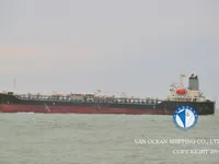 Nafta-/keemialaev müügiks