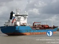 Nafta-/keemialaev müügiks