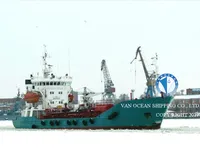 Nafta-/keemialaev müügiks
