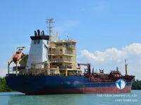 Nafta-/keemialaev müügiks